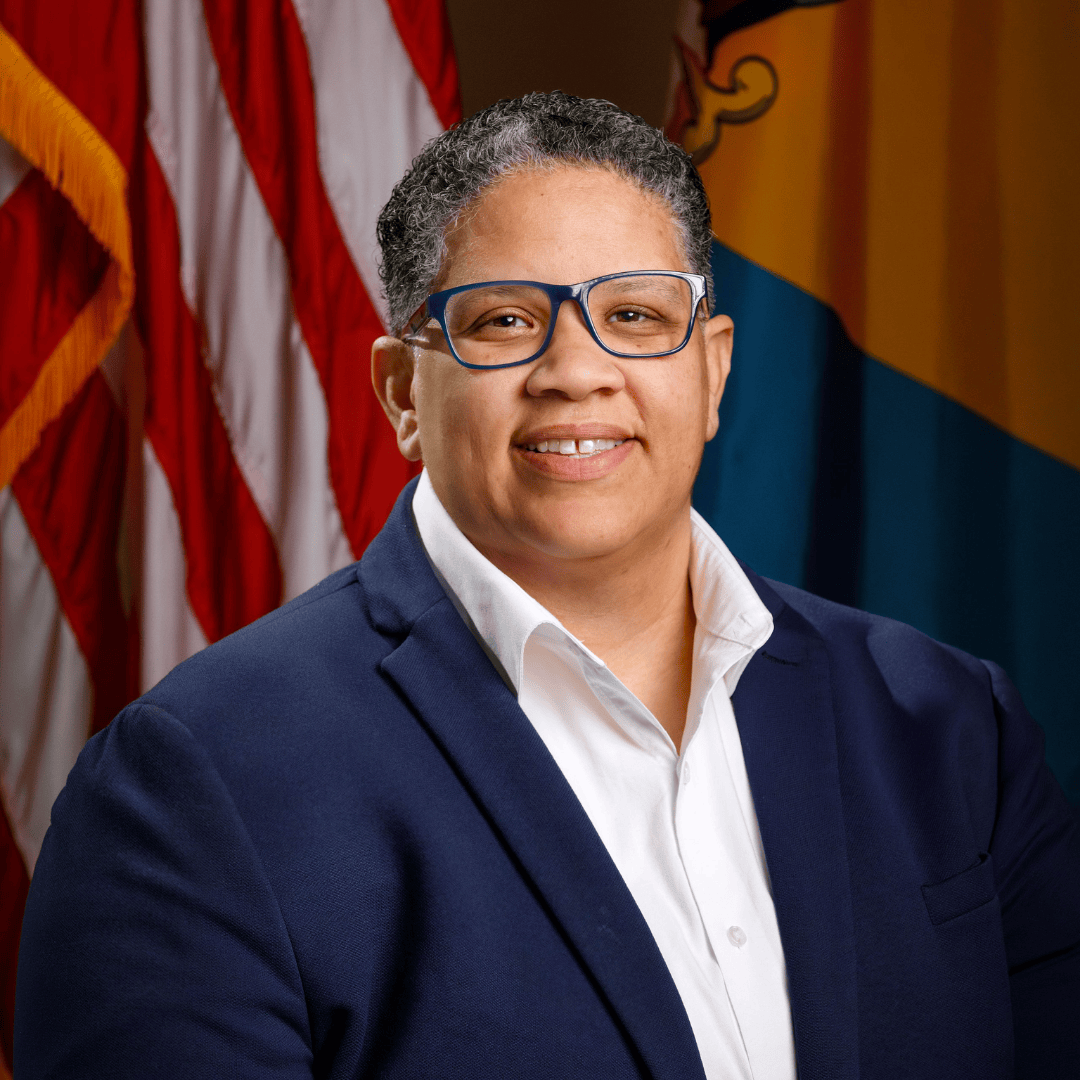 Photo of Kerri Evelyn Harris